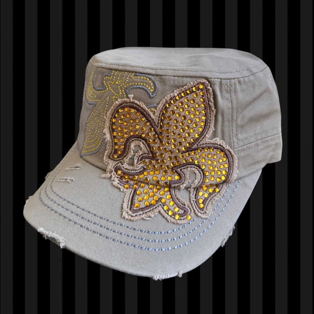 Rhinestone Fleur Beach Glam Cap – Sand