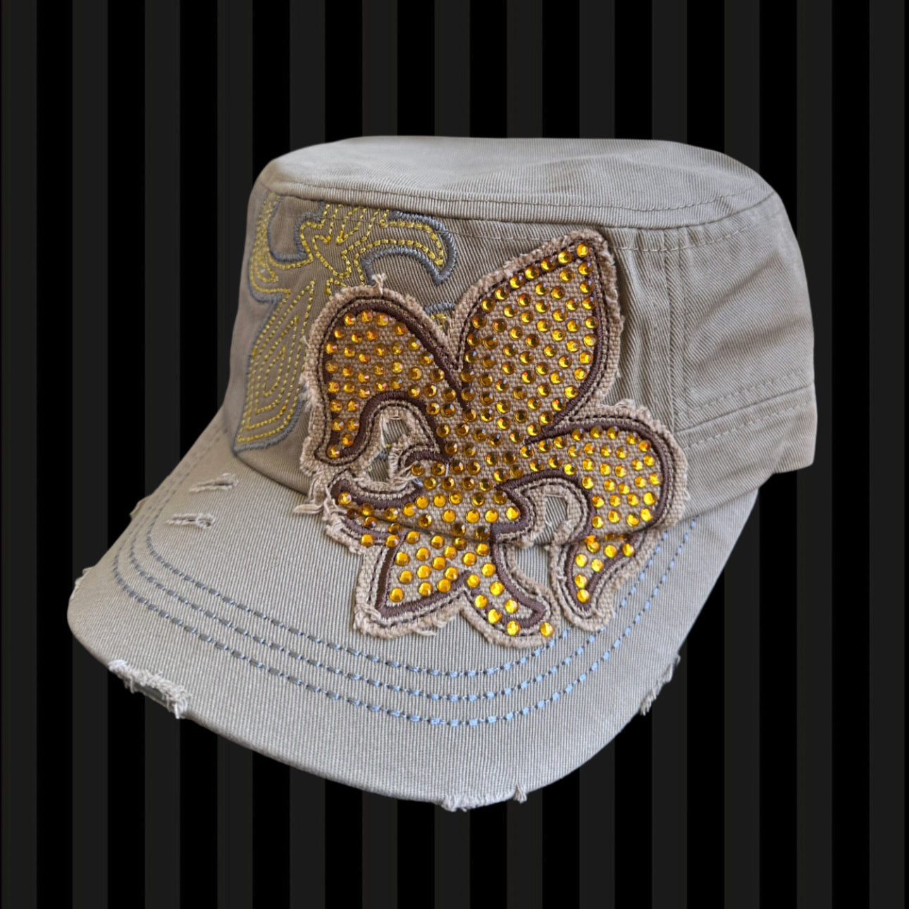 Rhinestone Fleur Beach Glam Cap – Sand