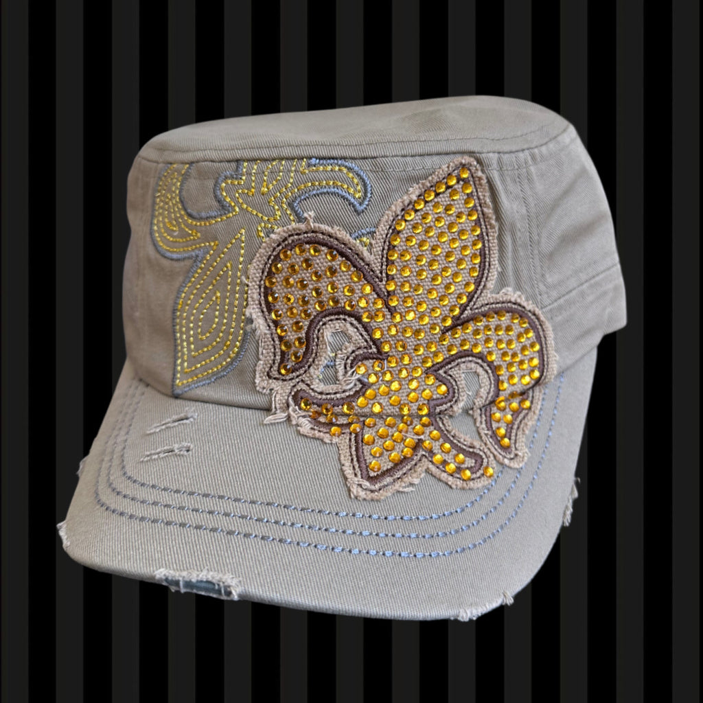 Rhinestone Fleur Beach Glam Cap – Sand